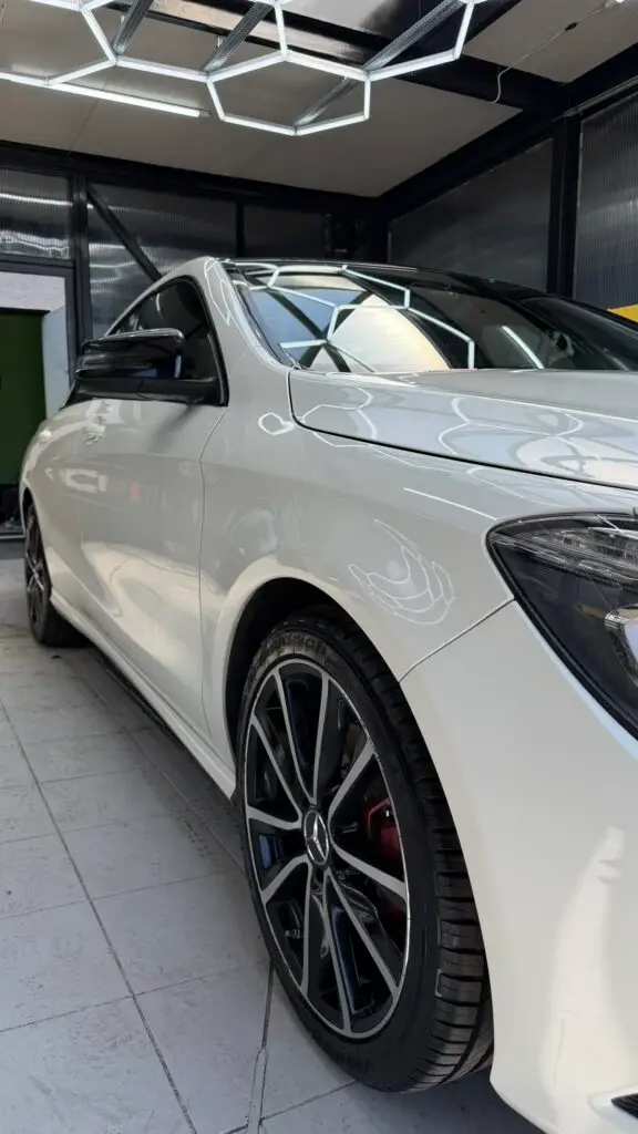 Lakier Mercedes CLA po korekcie 1 STEP