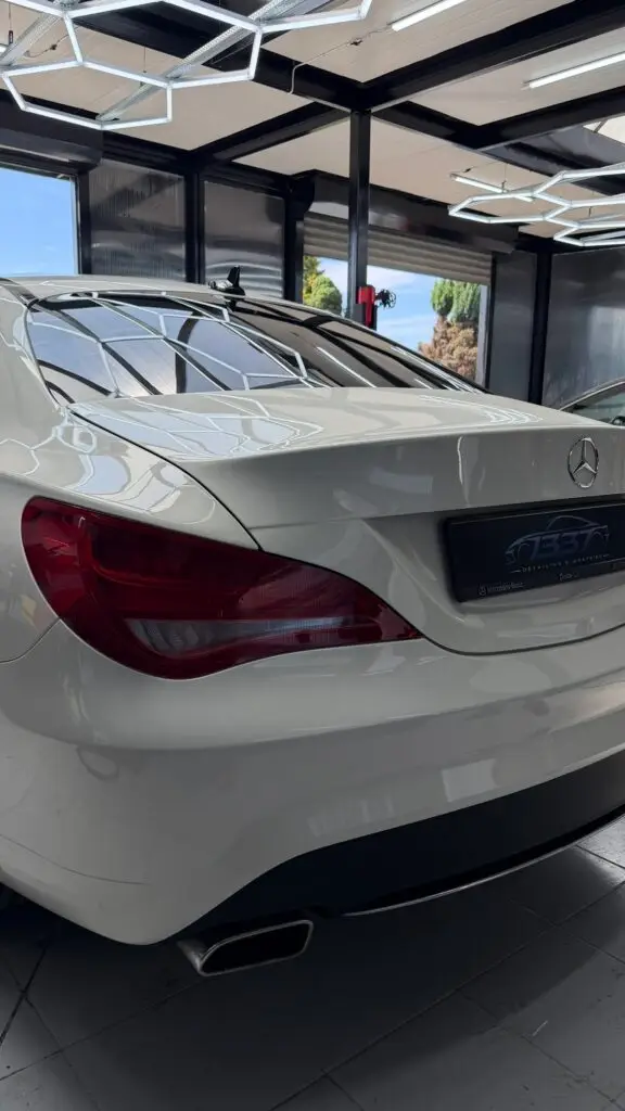 Tył Mercedes CLA po jednoetapowej korekcie lakieru