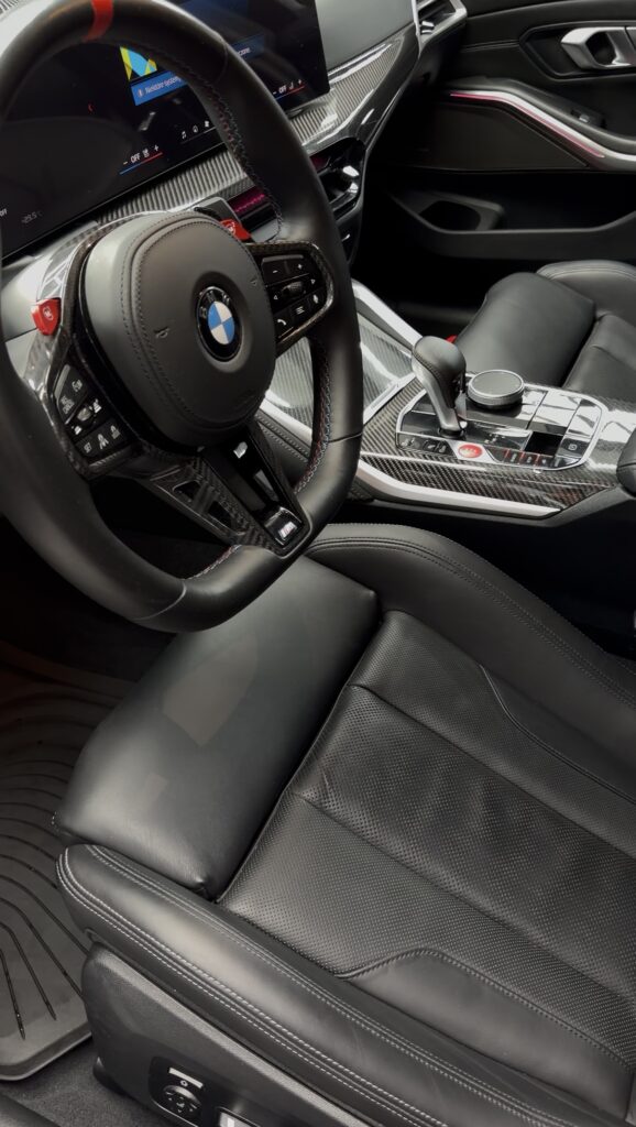 Konsola środkowa BMW M3 po pakiecie QUICK INTERIOR