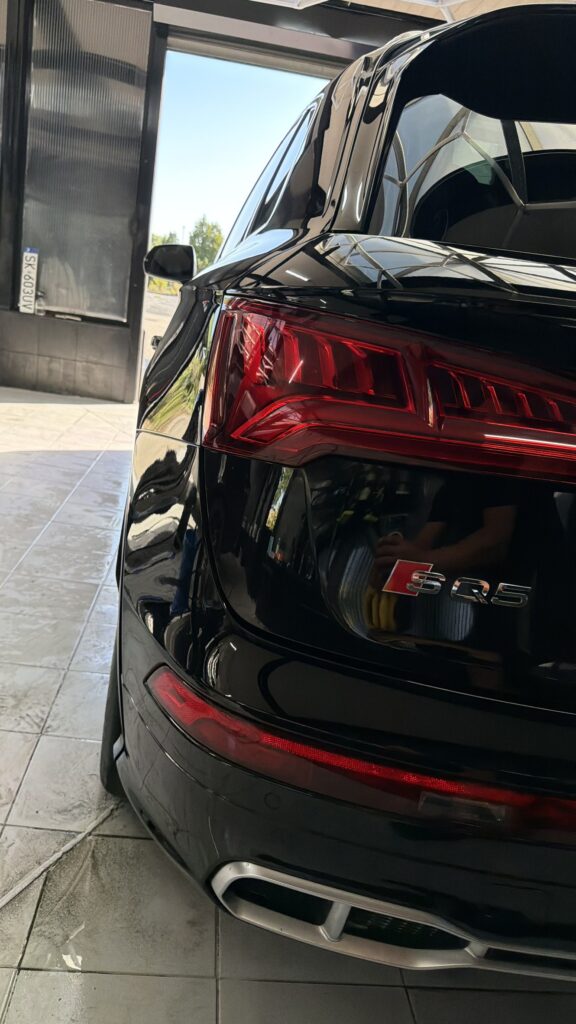 Audi SQ5 – detailing tylnej części nadwozia